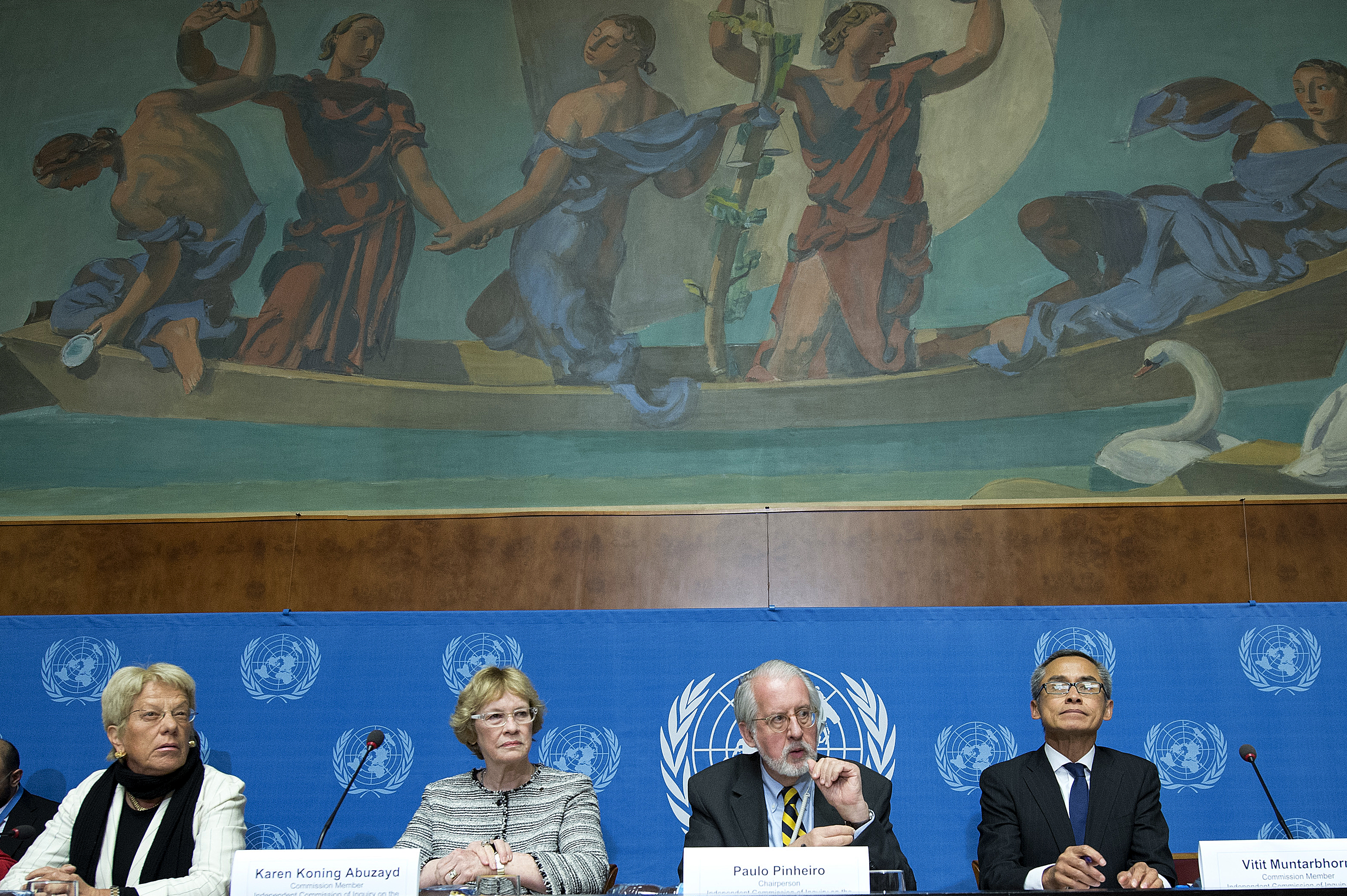 Commission of Inquiry on Syria Brief the Press on Latest Report Paulo Sérgio Pinheiro (third from left), Chairman of the Independent International Commission of Inquiry on the Syrian Arab Republic, and members of Commission, Karen Koning AbuZayd (second from left), Carla del Ponte (left), and Vitit Muntarbhorn (right) speak to the press after presenting their latest report to the twenty-fourth session of the Human Rights Council.