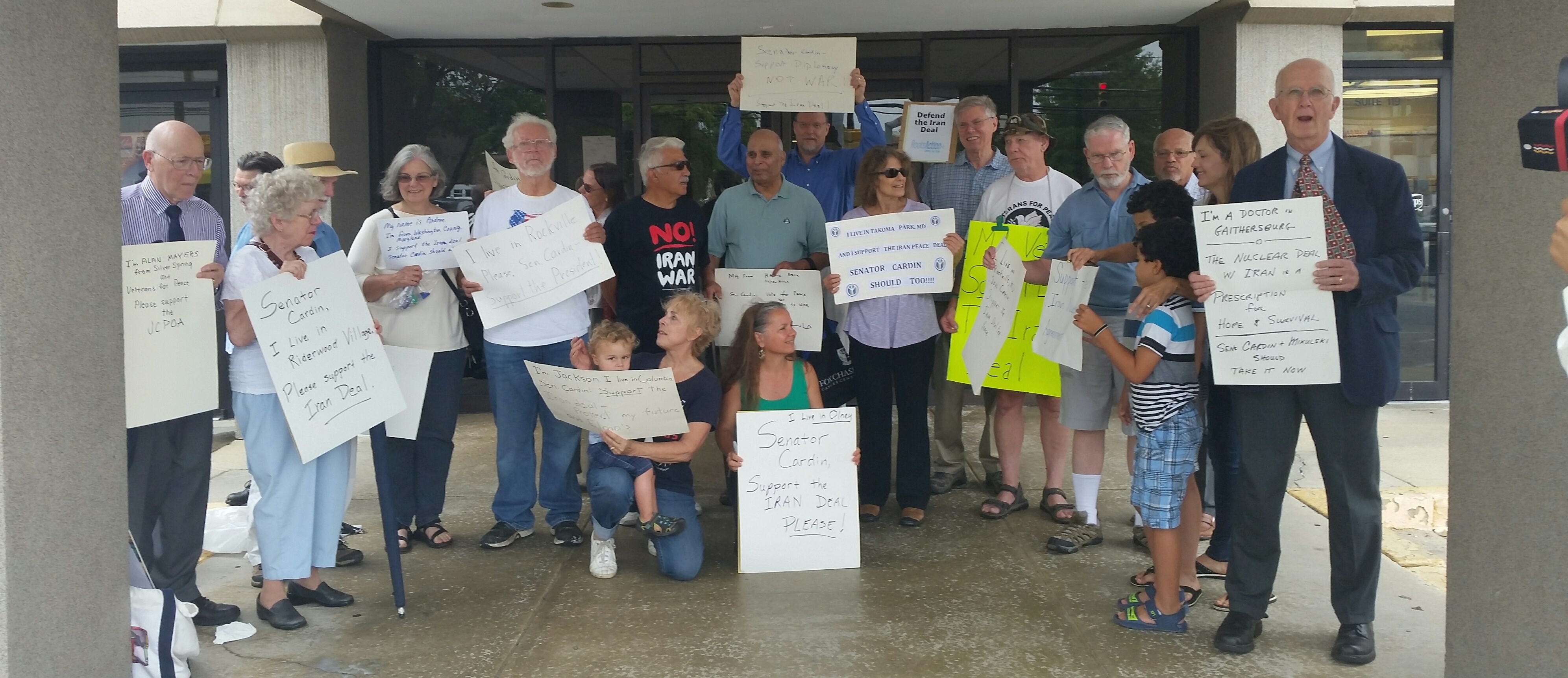 MD peace proponents at Sen. Cardin's office two weeks ago, we'll have many more on Monday at the Labor Day parades!